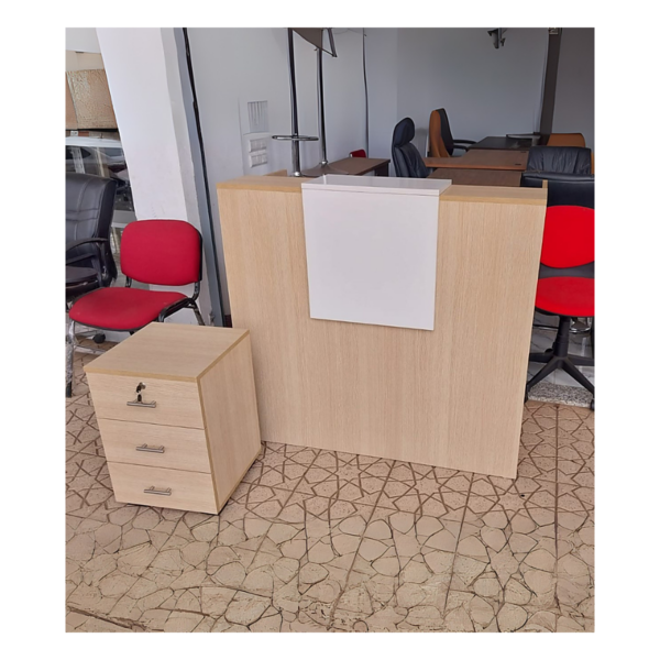 Comptoir d’accueil bois clair & blanc – avec caisson 3 tiroirs assorti