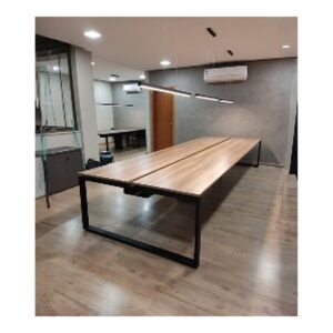 Table de réunion bois clair & structure noire – Élégance fonctionnelle pour bureaux modernes - MOB-TABL-041