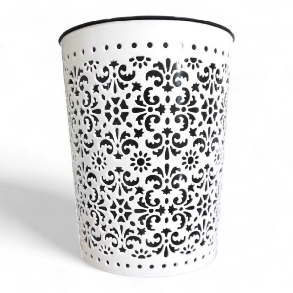 Corbeille de bureau en plastique